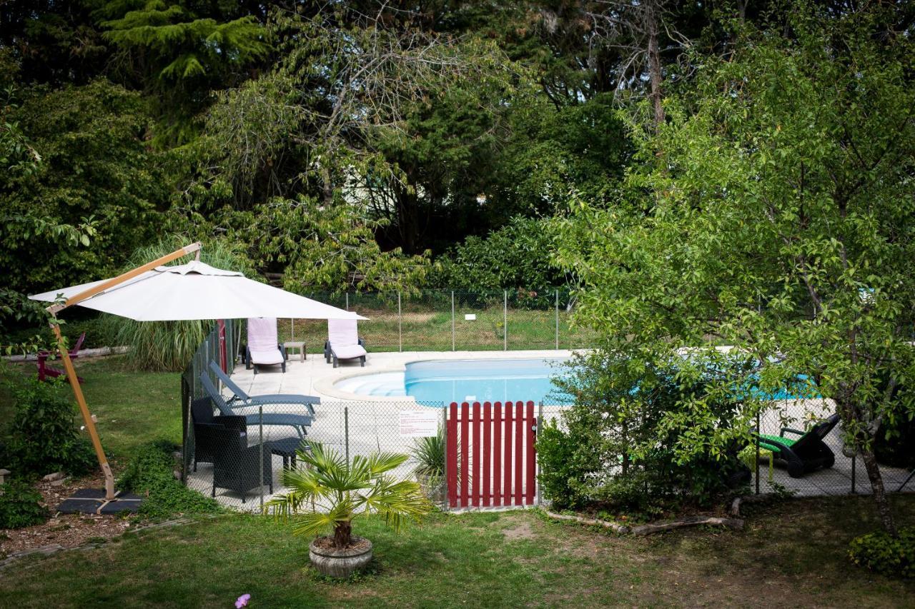 Le Clos De La Vigneronne Bed & Breakfast Messas