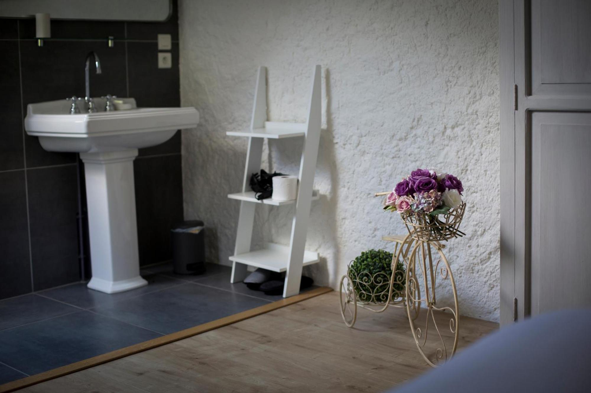 Bed & Breakfast Le Clos De La Vigneronne Messas